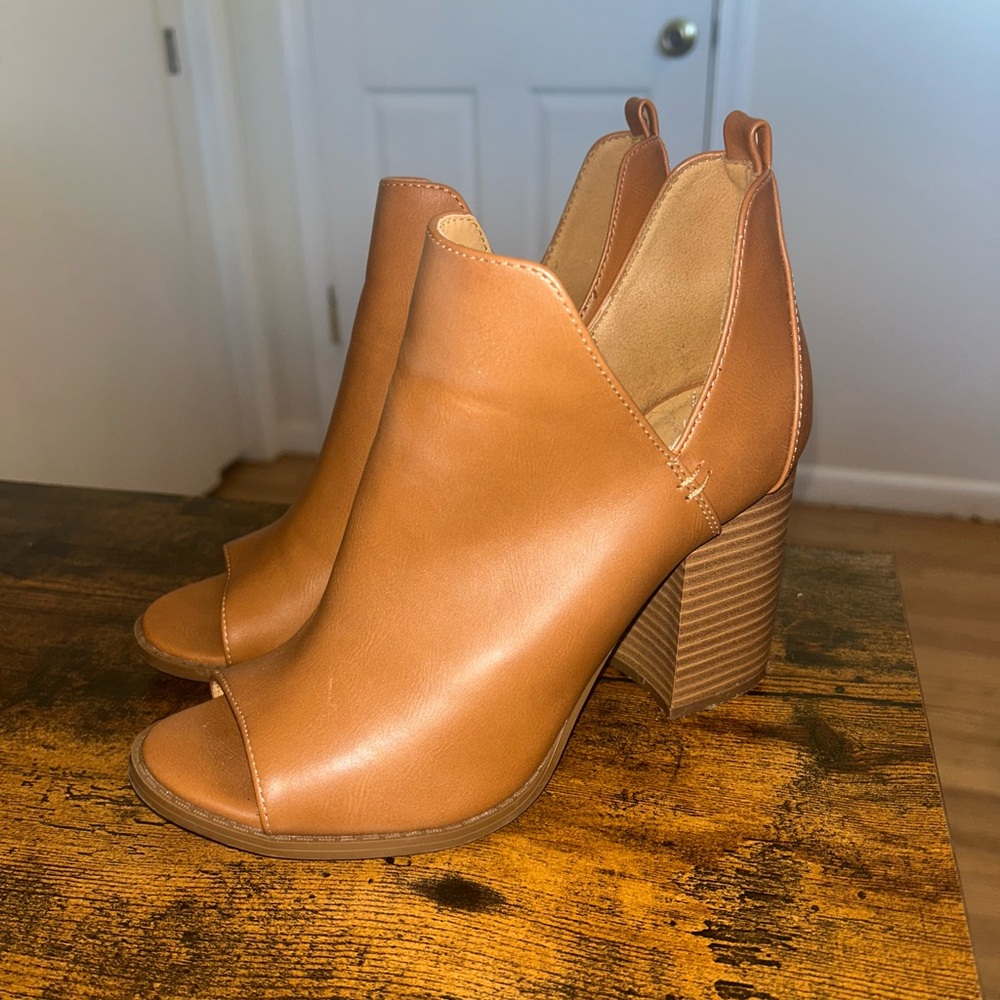 Pink Lily Brown Heeled Peep-Toe Boots